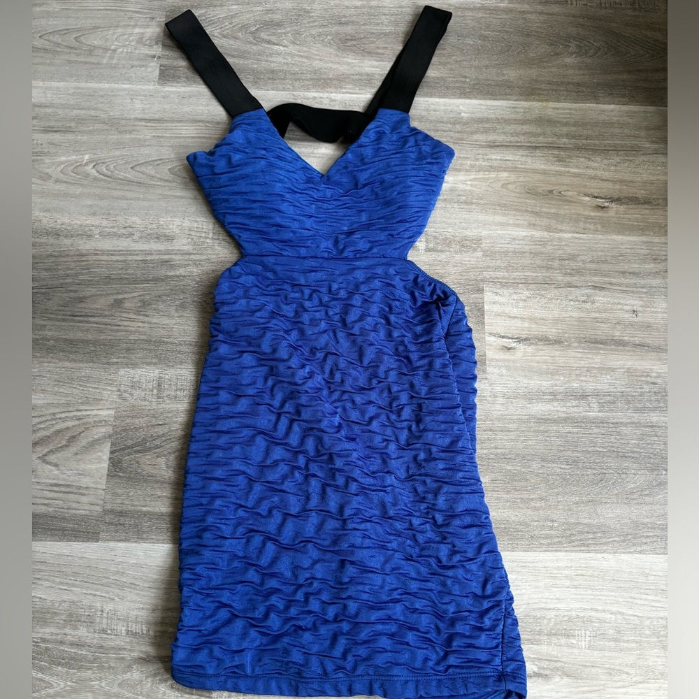 Juju & B cut out dress